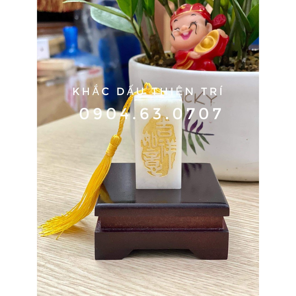 Ấn triện thư pháp cá nhân , làm bằng đá ,nhỏ gọn , kèm túi gấm và mực chusa