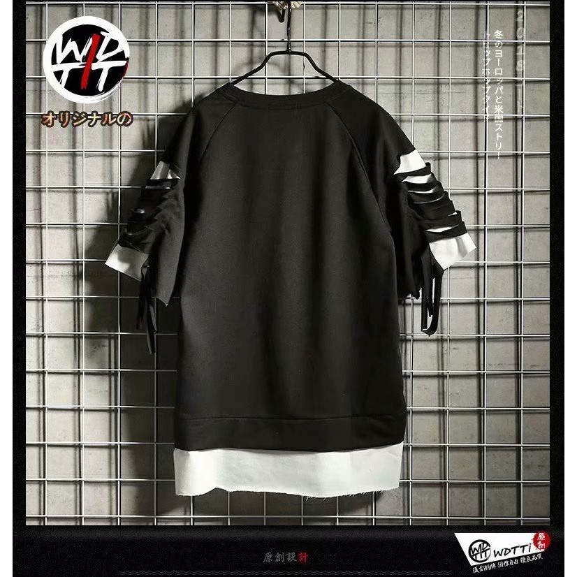 Dynamic European and American style black and white men's T-shirt