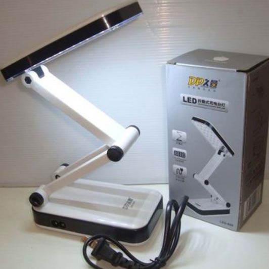 Đèn led để bàn 24 bóng dễ dàng và tiện lợi
