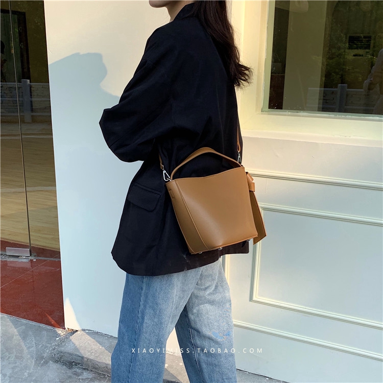 Túi đeo vai kiểu bì thư dáng đứng thời trang cỡ lớn cho nữ