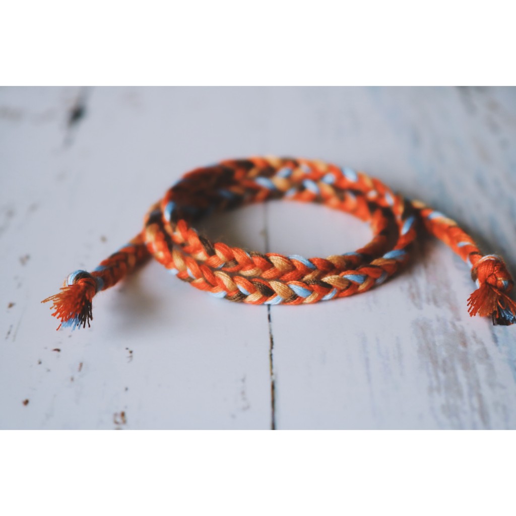 Vòng tay, Vòng chân handmade cuộn bính Đất Đỏ phong cách vintage làm bằng chỉ màu, freesize cho nam nữ