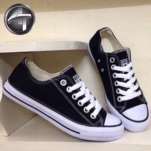 Giày vải nam và nữ chuẩn đẹp