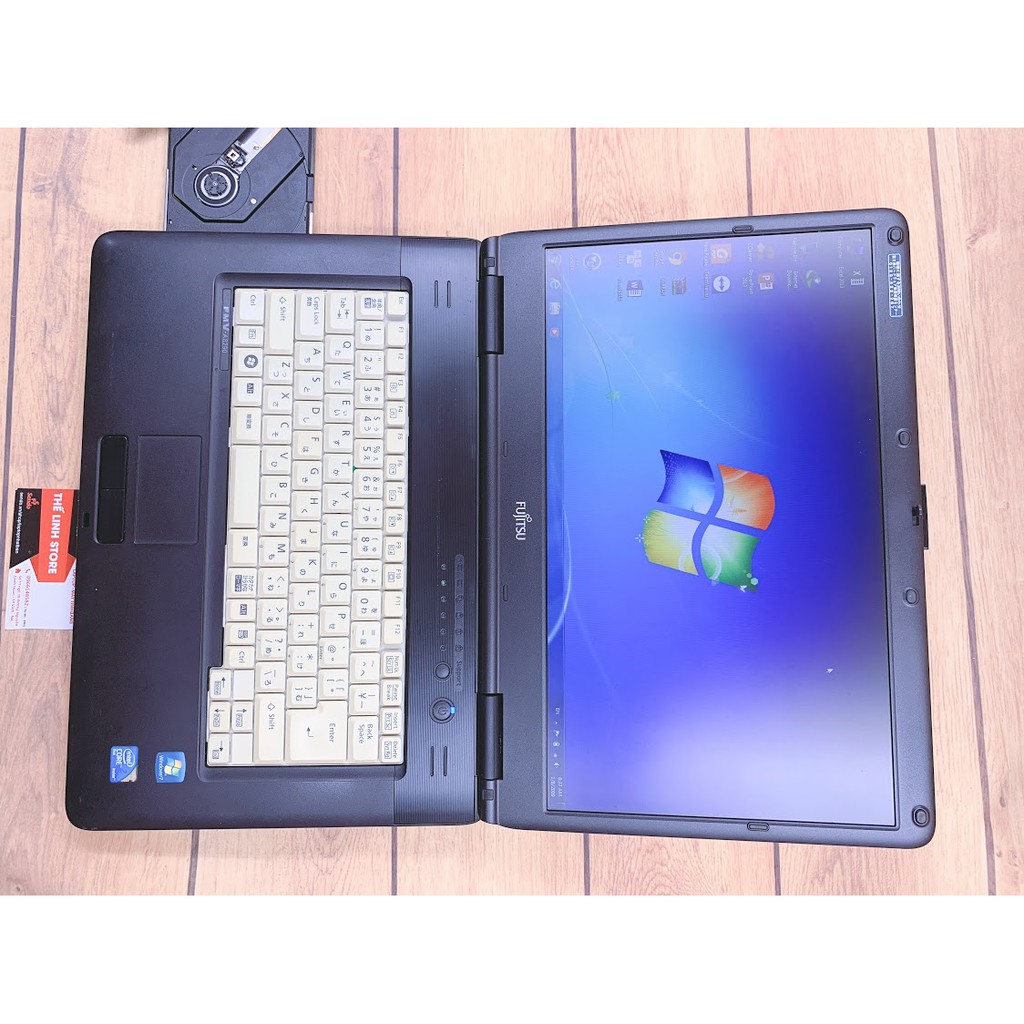 Laptop Fujitsu A8280 màn 15.6 inch - Ram 4G 250G | WebRaoVat - webraovat.net.vn