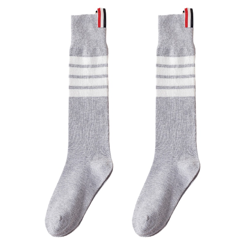 Tất Cổ Cao In Họa Tiết Kẻ Sọc Phong Cách Đại Học Cho Nữ