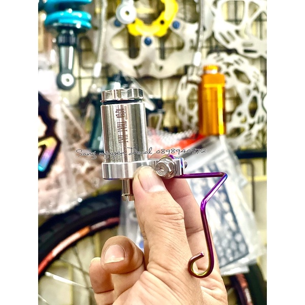 Bình Dầu tay thắng Salaya INOX 304 CNC tặng kèm Ốc bát kẽm Titan Ống Dầu gắn nhiều loại xe máy