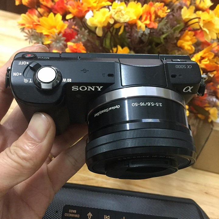 Máy ảnh Sony A5000 kèm ống kính 16-50