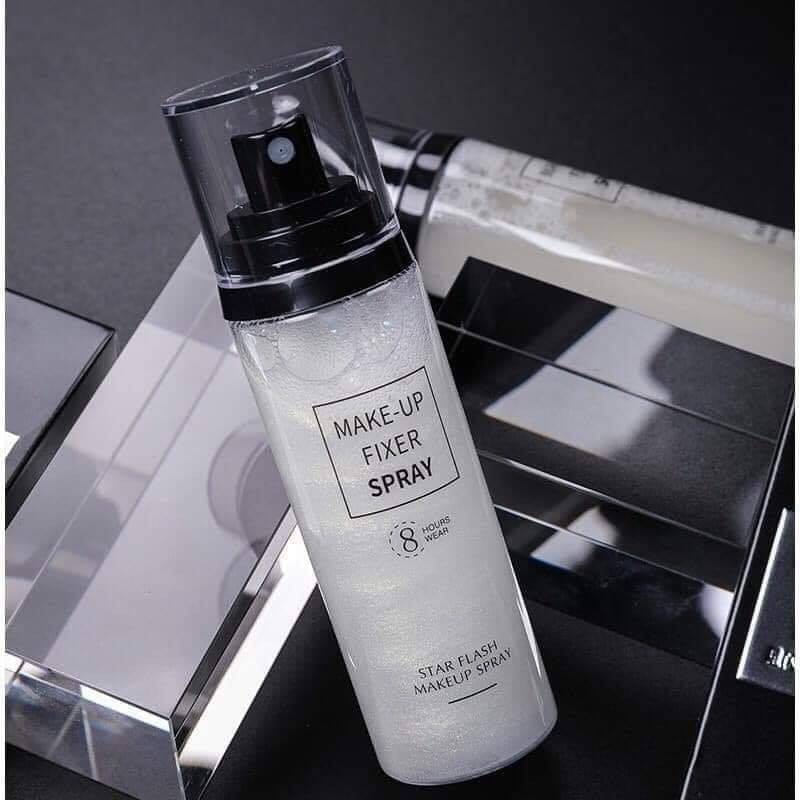 Xit Khoáng Khóa lớp MAKEUP FIXER SPRAY 100ml,Có Ánh Nhũ Giữ Lớp Trang Điểm Lâu Trôi Và Cấp Ẩm.Tặng Kèm 1 Túi Gấu.