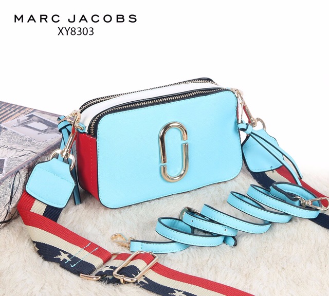 Áo Khoác Marc Jacobs Snapshot Xy8303