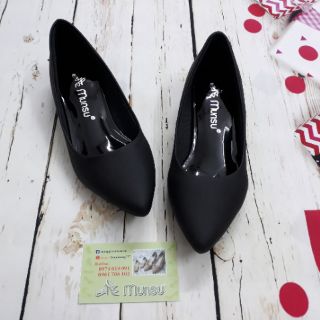 Giày bít mũi gót 2cm thời trang