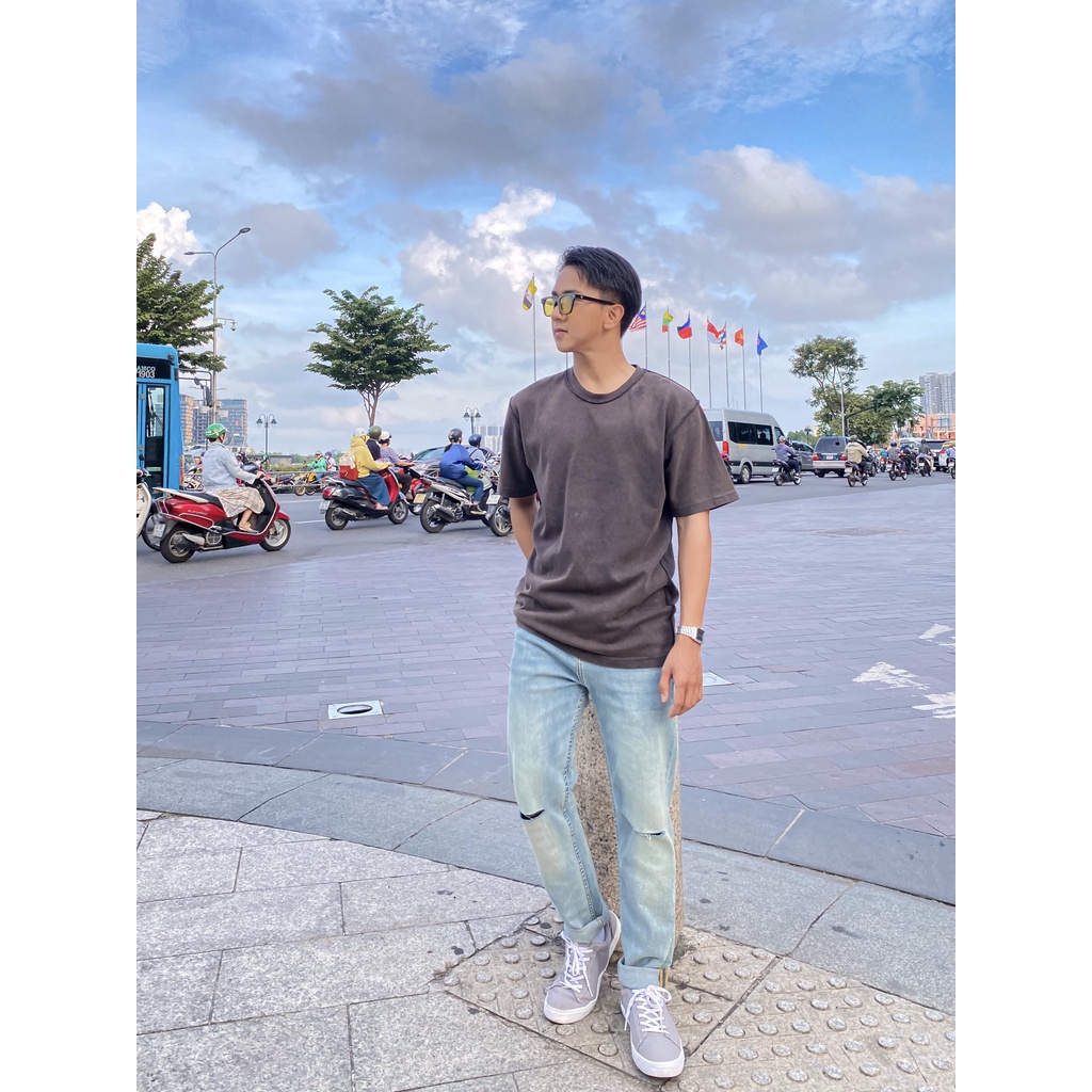 Áo thun tay lỡ may ngược