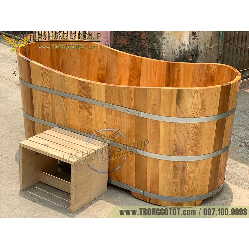 Bồn Tắm Gỗ Pơ Mu Oval 130cm