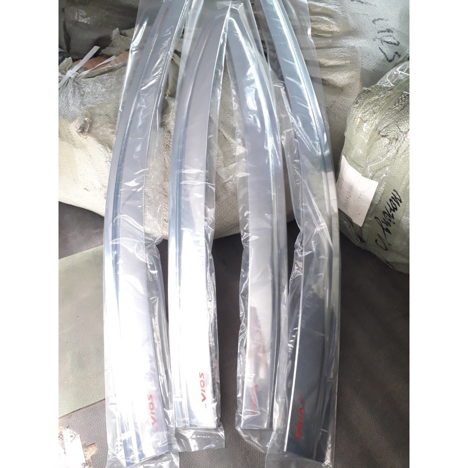 Vè che mưa xe Toyota Vios 2014- 2022 mạ cao cấp, chính hãng Autoclover