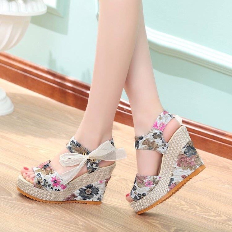 Sandal xuồng hoa cột dây rất dep