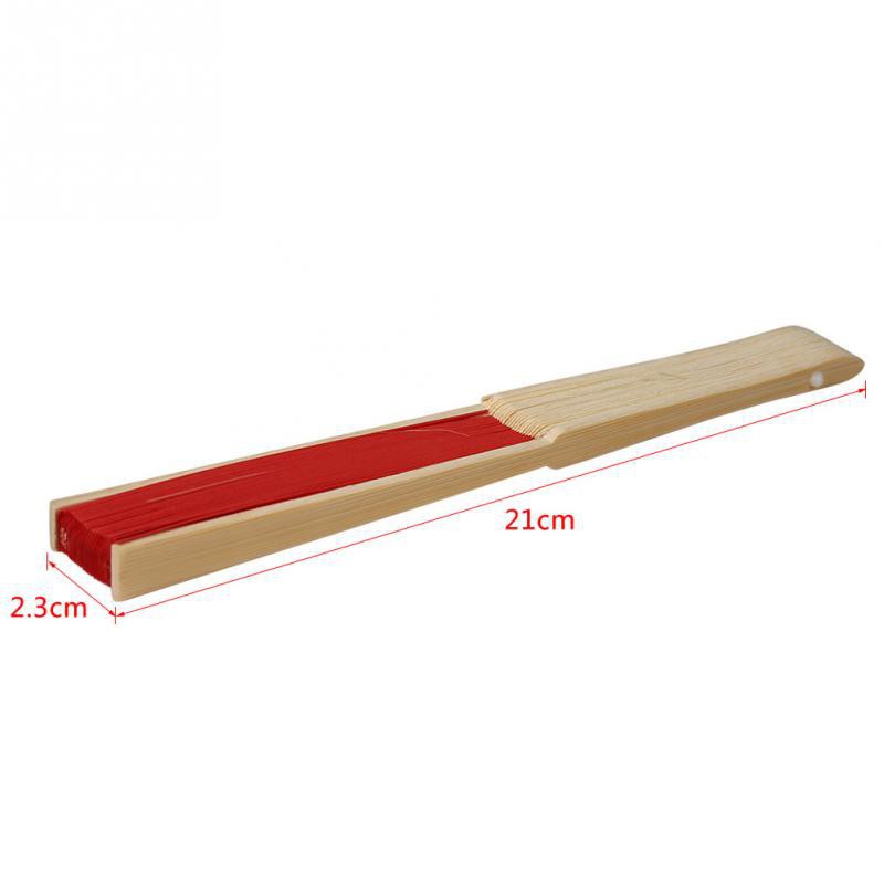 Quạt xếp cầm tay bằng giấy màu và nan tre tự nhiên xinh xắn