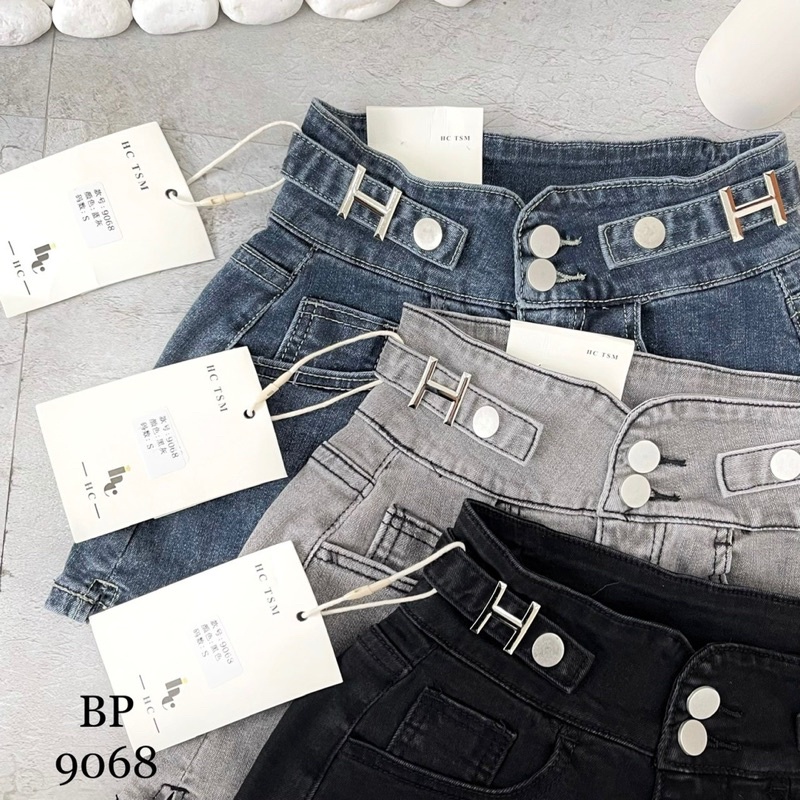 Quần short jean cạp cao chữ H