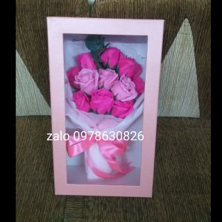 Hộp hoa sáp thơm Hàn Quốc 10 bông. Hộp mặt kính rất đẹp, rất sang trọng.