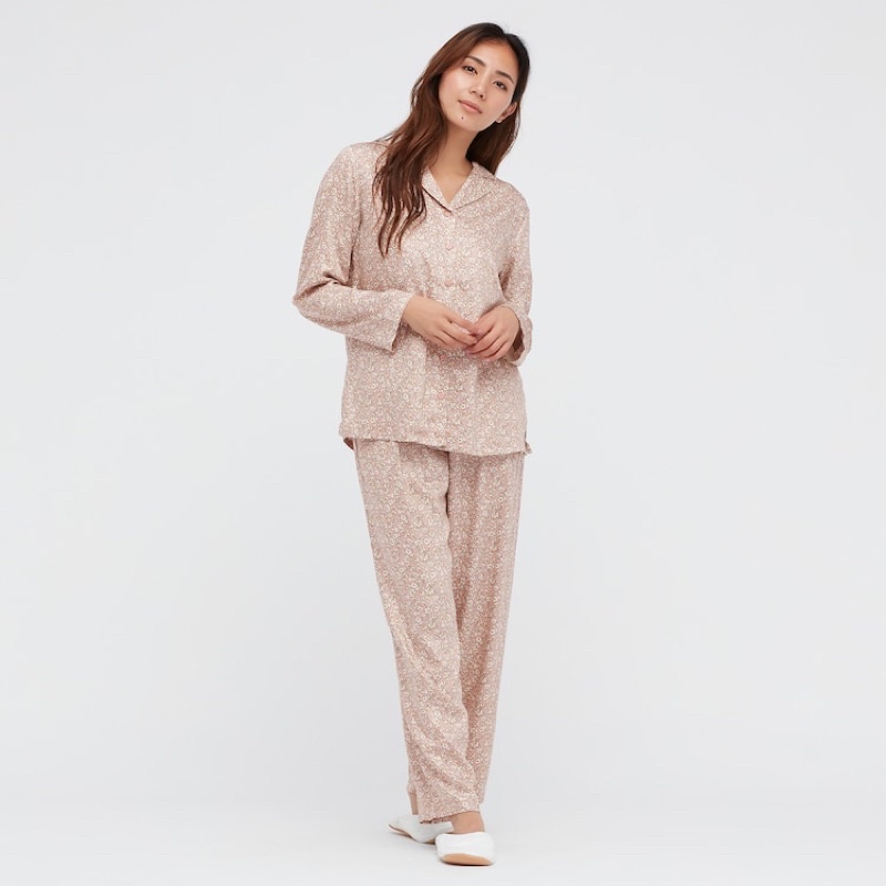 Bộ quần áo dài pyjama nữ hoa nhí xinh xắn của UNIQLO - Nhật Bản