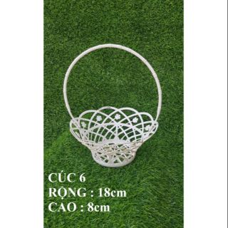 Giỏ nhựa cúc 6