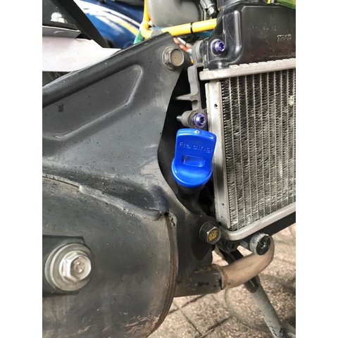 TY NHỚT MÀU CHO CÁC DÒNG XE Yamaha Và Honda - màu ngẫu nhiên