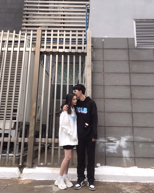 Áo Hoodie Basic TCLB Signature | BigBuy360 - bigbuy360.vn