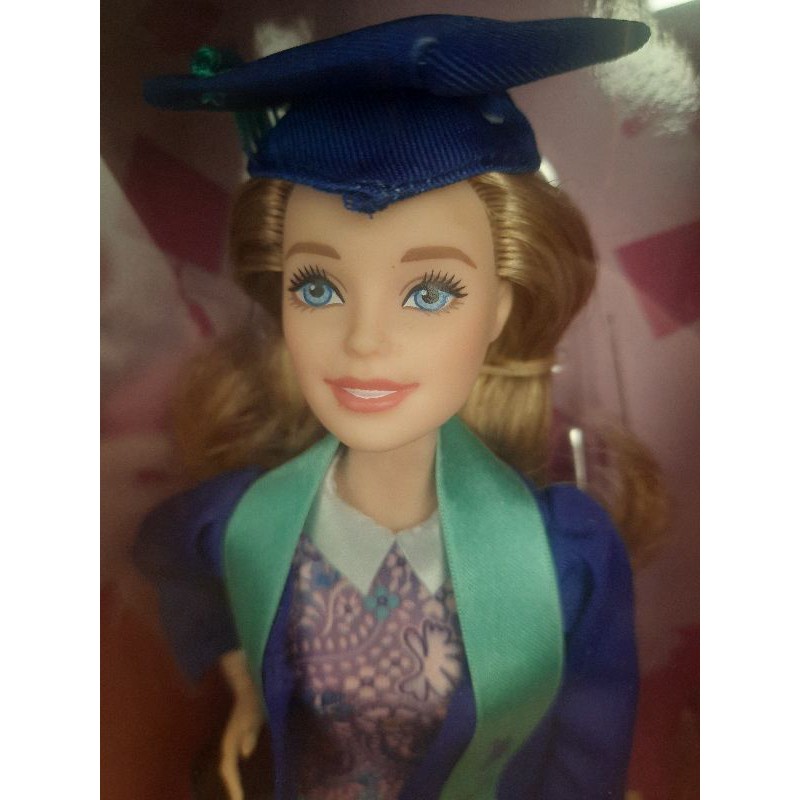 Thanh lý barbie Graduation day