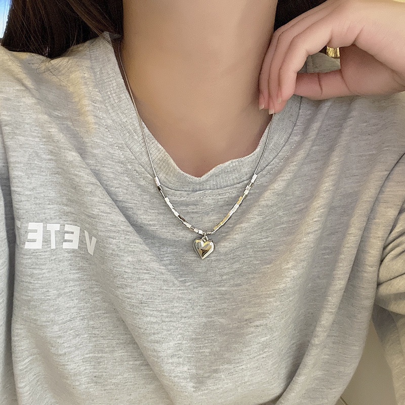 Vòng cổ Mặt Vuông Hình Trái Tim Phong Cách Hàn Quốc