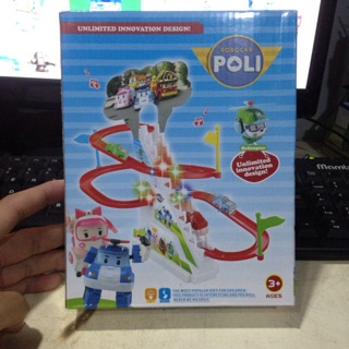 Bộ đồ chơi đua xe ô tô - Robocar Poli