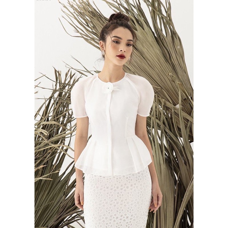 [Hàng Thiết Kế ] Áo sơ mi Thời Trang PP Cami top màu trắng AO0972 (có hoa cài như ảnh) | BigBuy360 - bigbuy360.vn
