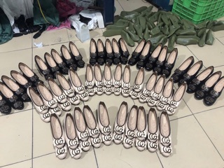 Giày bệt Khóa Mềm Êm Chân( xả kho 50k sll)
