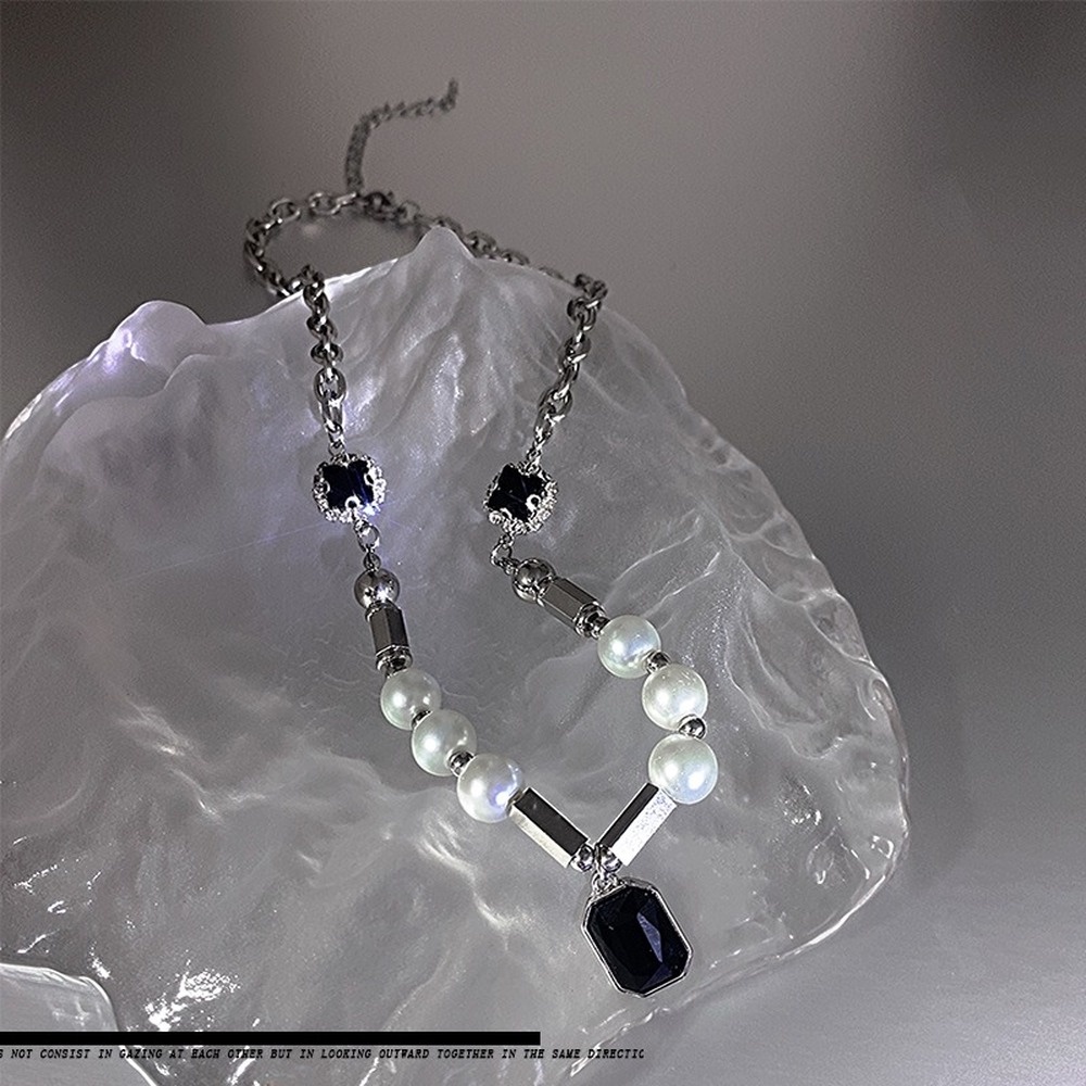 Vòng cổ Thép Titan Mặt Đá Đen Đính Ngọc Trai Nhân Tạo Phong Cách Hip Hop