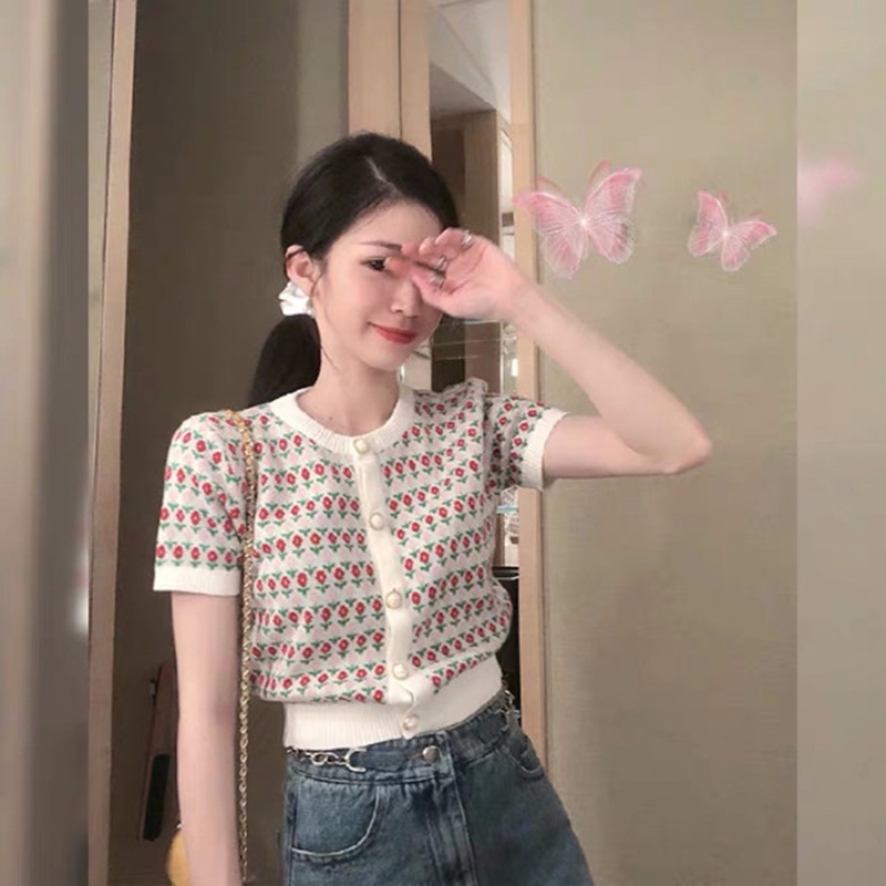 Áo Thun Ngắn Tay Họa Tiết Hoa Xinh Xắn Theo Phong Cách Hàn Quốc Cổ Điển Dành Cho Nữ