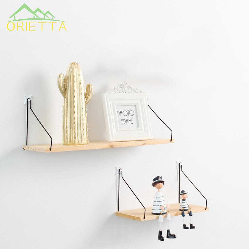 Kệ gỗ gắn tường để vật dụng tiện lợi