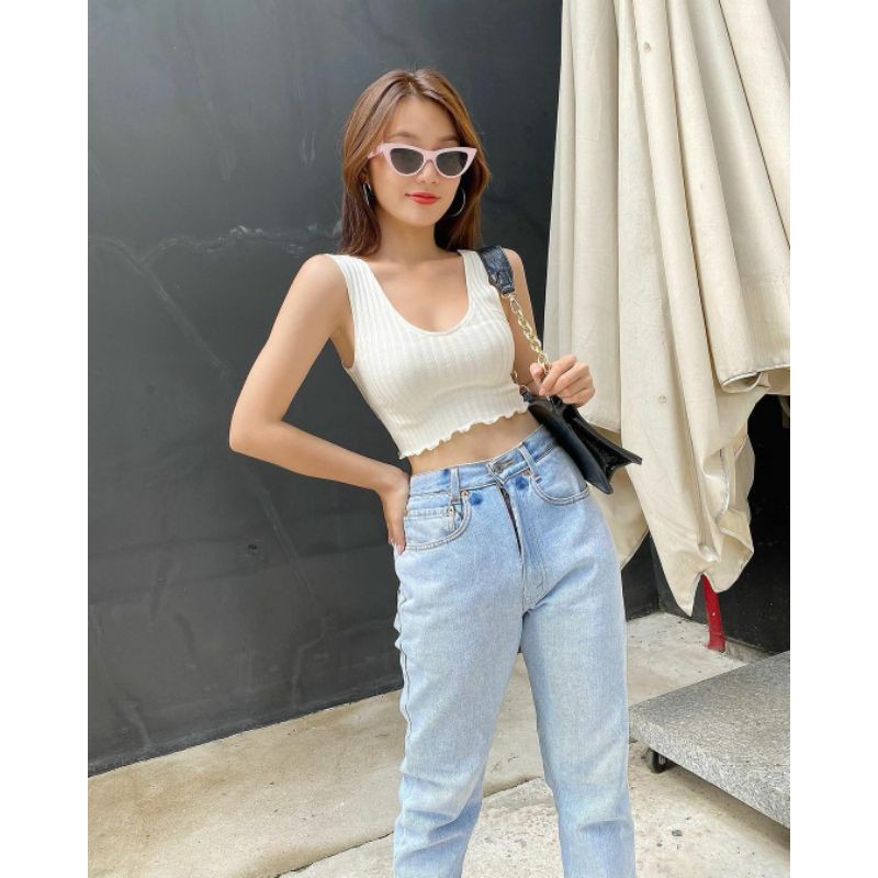 Pass Áo Thun Croptop Trắng V Neck Sleeveless của Annie.Store Used