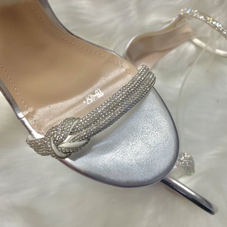 Giày sandal đính đá 9p quai thắt.