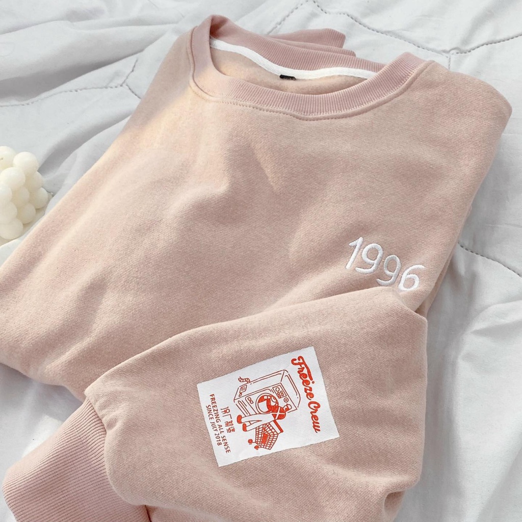 Áo sweater tay dài 1996