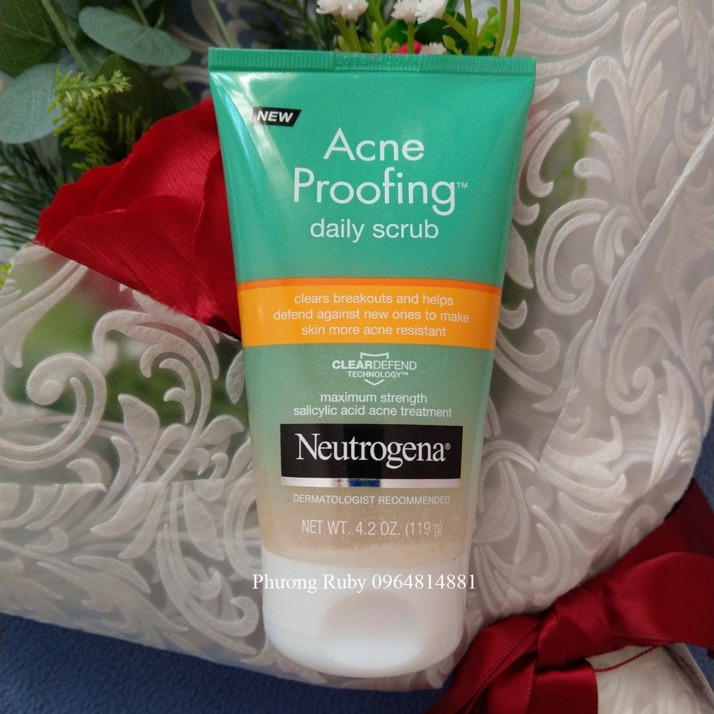 Sữa Rửa Mặt Neutrogena Acne Proofing Daily Scrub 119g