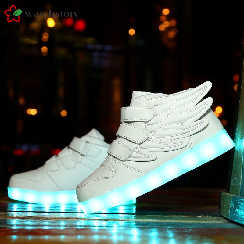 Giày thể thao gắn đôi cánh có đèn LED sạc cổng USB thời trang cho trẻ em