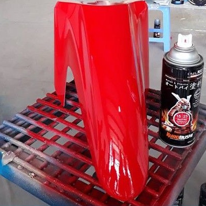 Chai sơn màu đỏ nổi bật 23 sơn xịt Samurai