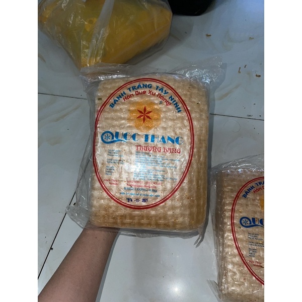 1KG Bánh tráng muối ớt loại vuông 1kg chính gốc Tây Ninh ( 2 xâp)