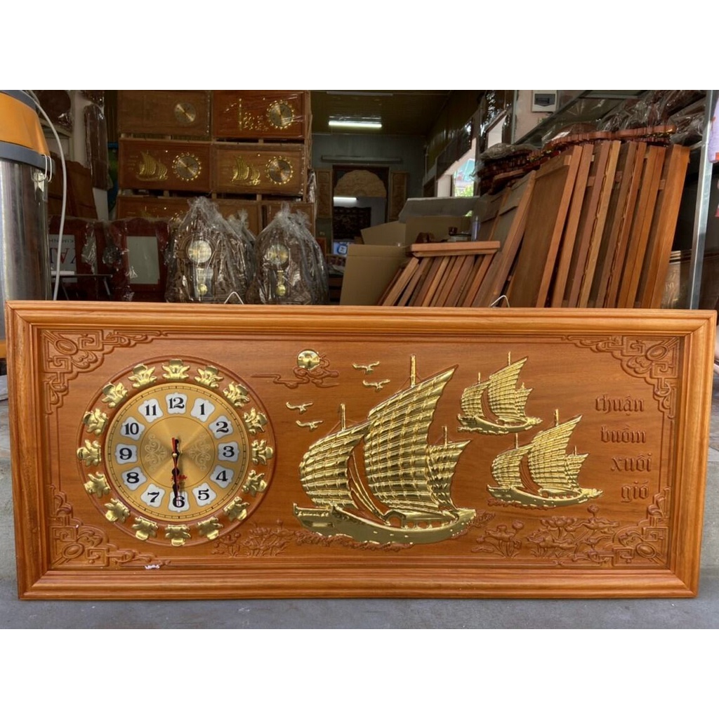 Tranh đồng hồ treo tường khắc thuận buồm xuôi gió bằng gỗ gõ đỏ kt 41×97×4cm