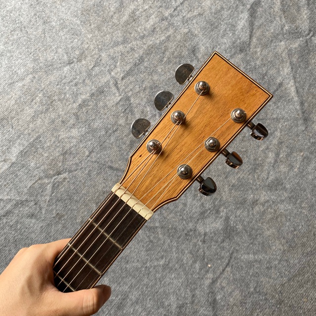 Đàn Guitar gỗ Điệp nguyên tấm