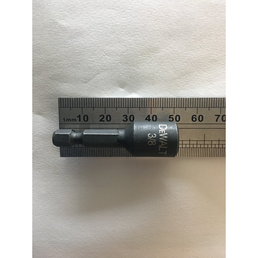 Đầu Bắn Tôn DEWALT 3/8" Màu Đen Thiết Kế Nhỏ Gọn Chuyên Dùng Cho Khoan Bắn Vít Chống Ăn Mòn Cao