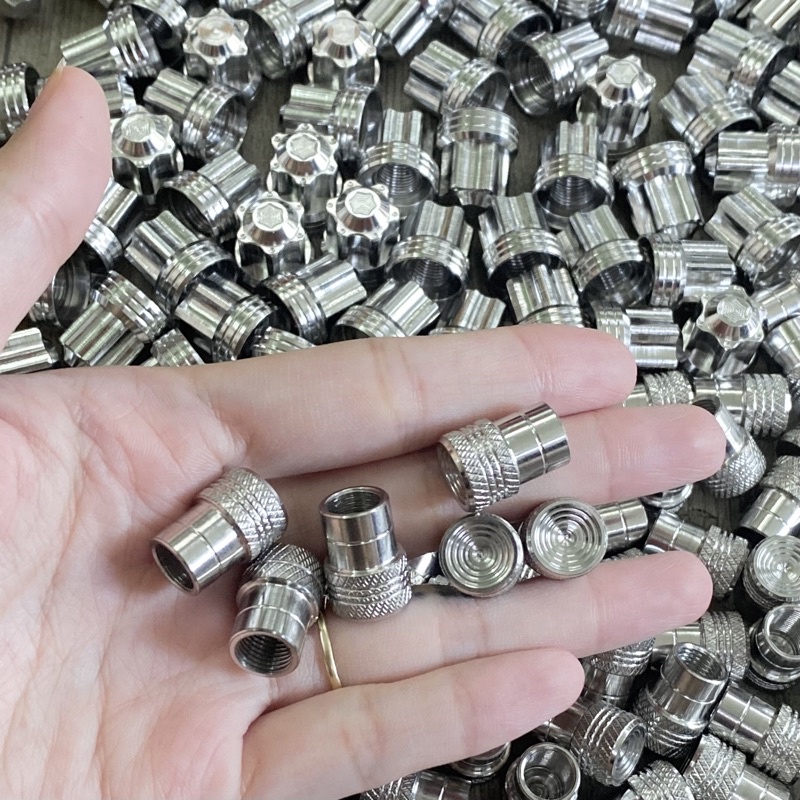 Van vòi inox 304 gắn cho các dòng xe