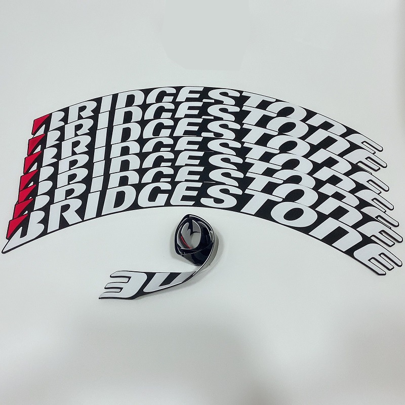 Miếng Dán 3D Bằng Cao Su Trang Trí Bánh Xe Hơi Độc Đáo