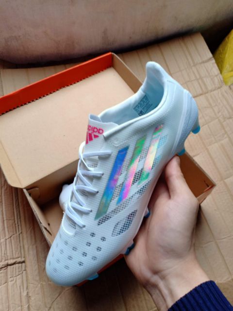 GIÀY ĐÁ BÓNG SÂN CỎ TỰ NHIÊN