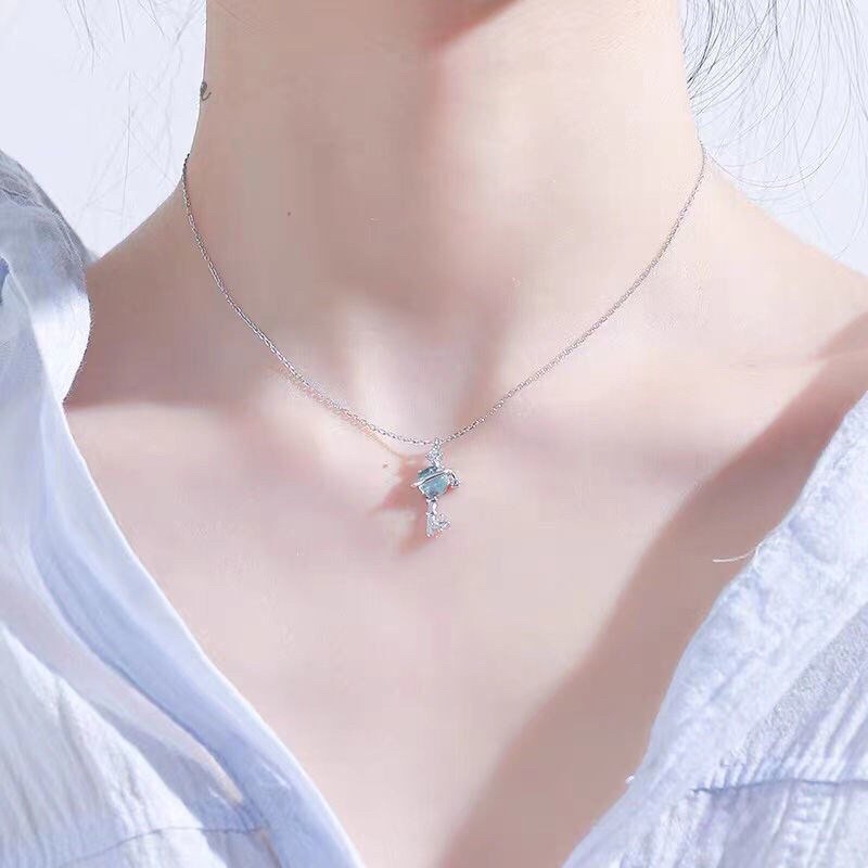Dây chuyền S925 có mặt hình chìa khóa đính đá pha lê màu xanh dương phong cách Hàn
