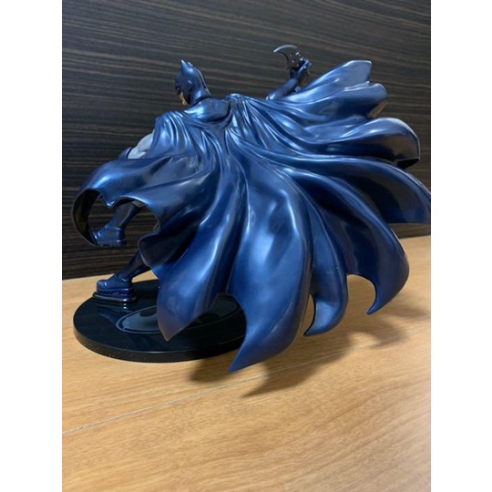 Mô hình Batman - Xanh kim loại - chính hãng Nhật Bản