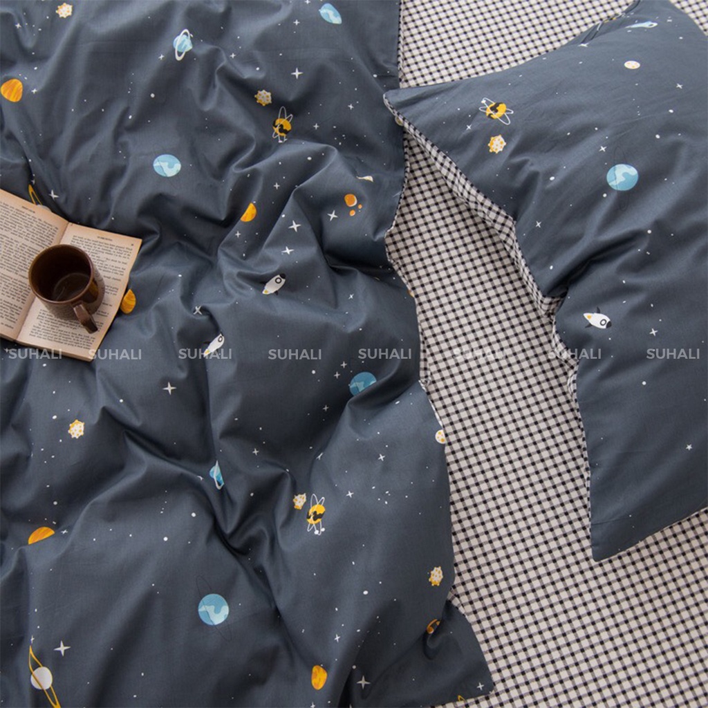 Bộ chăn ga giường cotton poly SUHALI hình vũ trụ gồm vỏ chăn mền, drap nệm và 2 vỏ gối