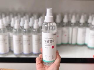 Xịt thơm quần áo Fabric Perfume Hàn Quốc
