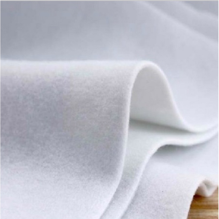 Cuộn vải cotton lụa có keo dính một mặt kích thước 50*100cm dùng để may vá thủ công
